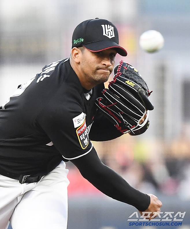 17일 광주 기아 챔피언스필드에서 열린 KT-KIA전. 선발투수 쿠에바스가 투구하고 있다. 광주=정재근 기자 cjg@sportschosun.com/2025.4.17/