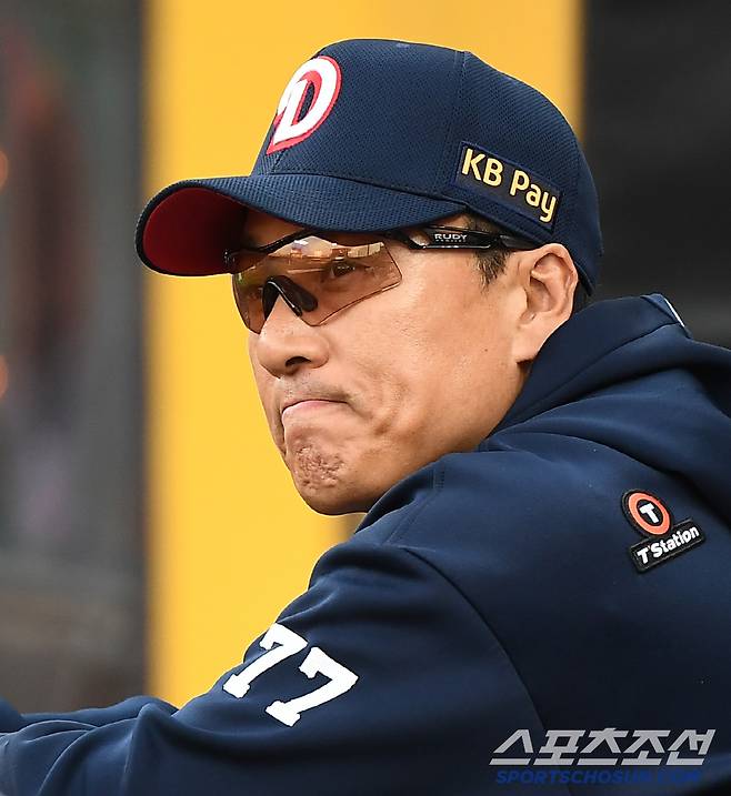 13일 대전 한화생명볼파크에서 열린 두산-한화전. 이승엽 감독이 경기를 지켜보고 있다. 대전=정재근 기자 cjg@sportschosun.com/2025..5.13/
