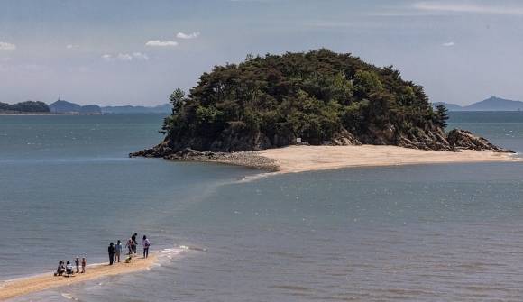 인천 옹진군 영흥면 목섬. 옹진군 제공