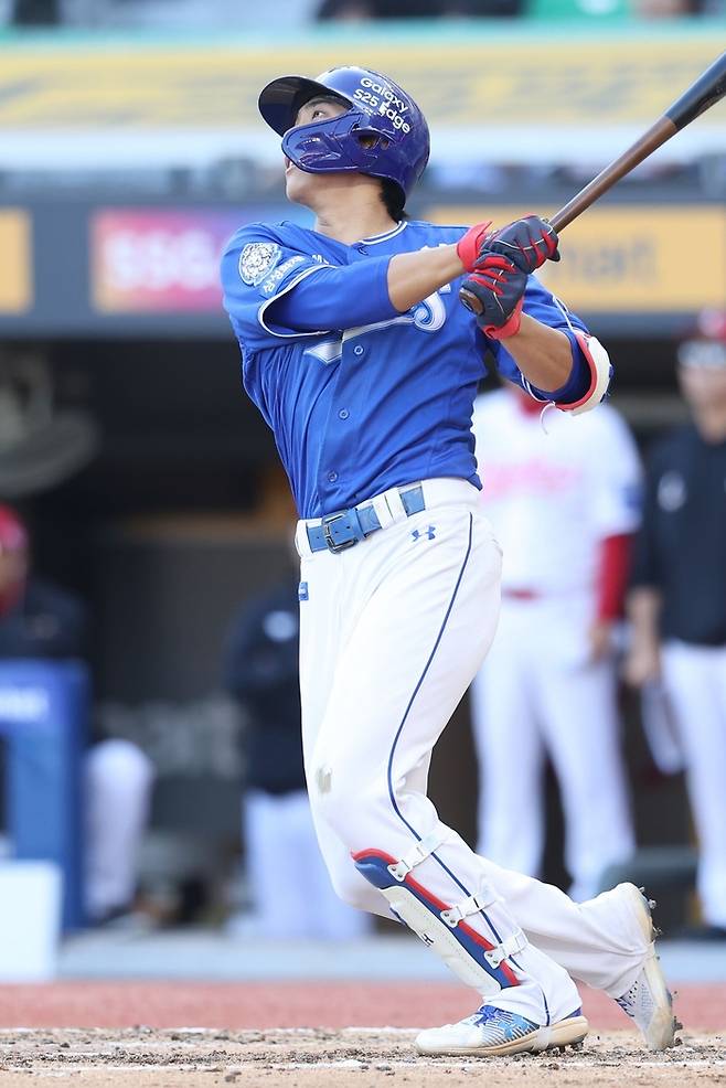 3일 오후 5시 인천 SSG랜더스필드에서 '2025 신한 SOL 뱅크 KBO리그' 삼성 라이온즈와 SSG 랜더스 경기에서 타석에 들어선 이재현. <삼성 라이온즈 제공>