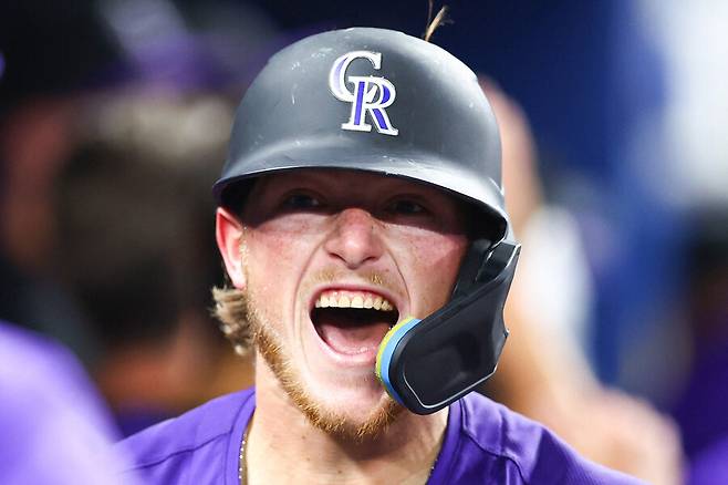 ▲ 포효하는 콜로라도 포수 헌터 굿맨. 3일(한국시간) 마이매미 말린스와 경기에서 홈런 2개 포함 5타수 3안타 3타점 3득점 맹타를 휘둘렀다. ⓒ연합뉴스