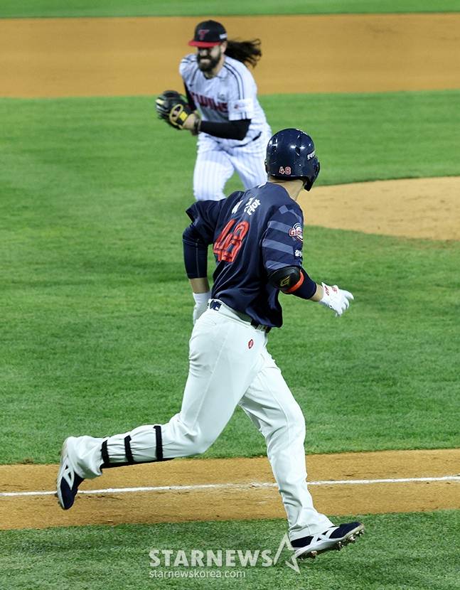 롯데 이정훈. /사진=김진경 대기자