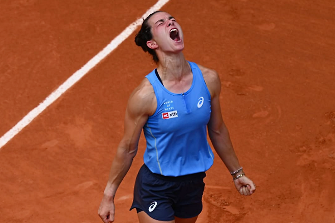 프랑스오픈 데뷔 전에서 승리 후 기뻐하는 보아송(사진/보아송 SNS)