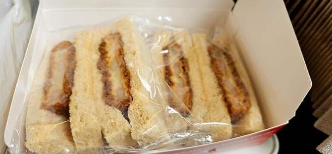 7fed8273b5876bf751ee85e541827d73c8f45b08035edb4f2eeb817efe08fb91