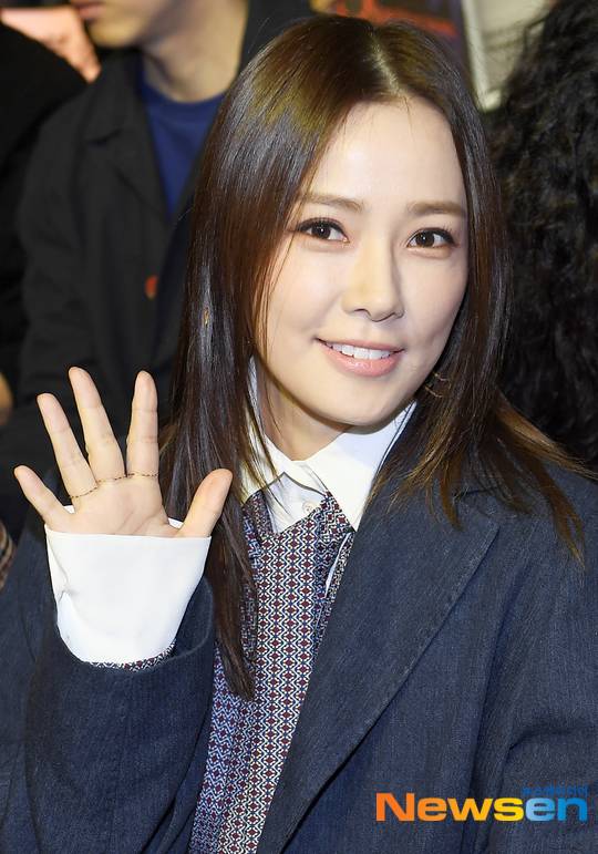 손태영, 뉴스엔DB