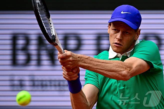 얀니크 신너르는 개인 첫 번째 프랑스오픈 우승에 도전한다. ⓒ AFP=뉴스1