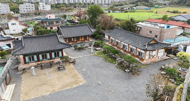 울산 울주군 상북면 천전리에 위치한 용화사