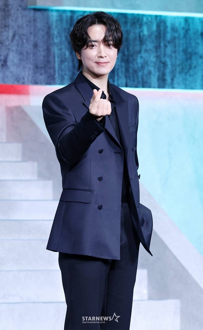 배우 이준혁이 5일 서울 중구 앰배서더 서울 풀만에서 열린 넷플릭스 '광장' 제작발표회에 참석해 포즈를 취하고 있다. /2025.06.05 /사진=김휘선 hwijpg@