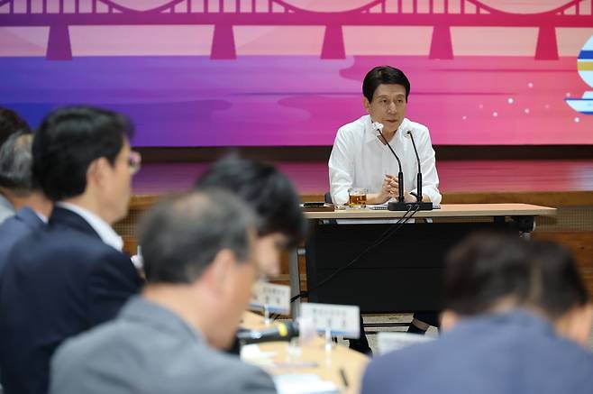 포항시는 5일 시청 대회의실에서 6월 확대간부회의를 개최했다. /포항시 제공