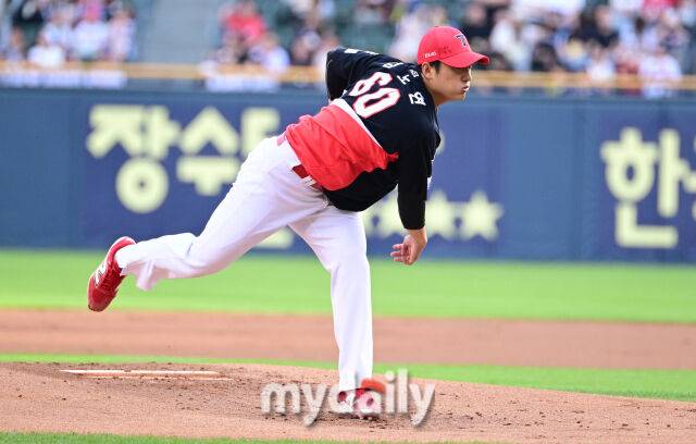 2025년 6월 5일 오후 서울 잠실구장에서 진행된 '2025 신한 SOL뱅크 KBO 리그' KIA 타이거즈와 두산 베어스의 경기. KIA 선발투수 김도현이 역투하고 있다./마이데일리