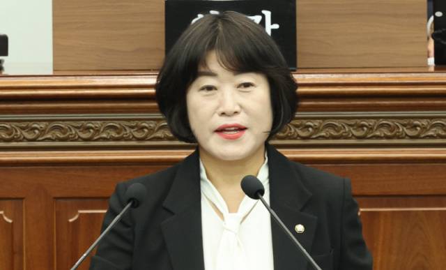 ▲김혜란 창원특례시의원이 5분 자유발언을 하고 있다. ⓒ프레시안(조민규)