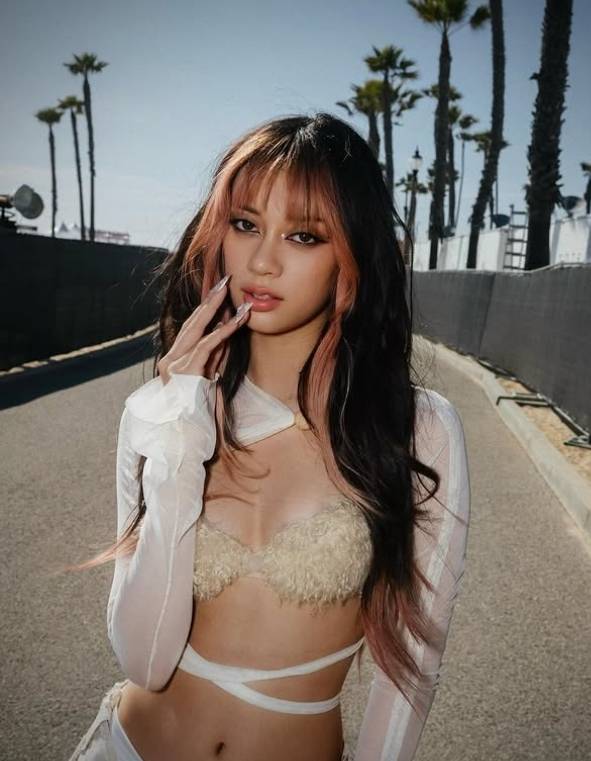 캣츠아이 메간 인스타그램 캡처