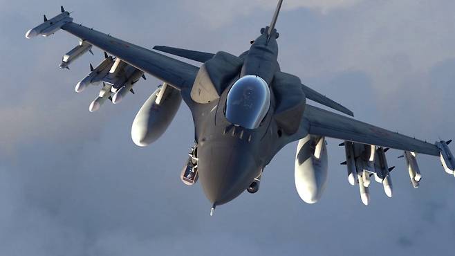 F16V