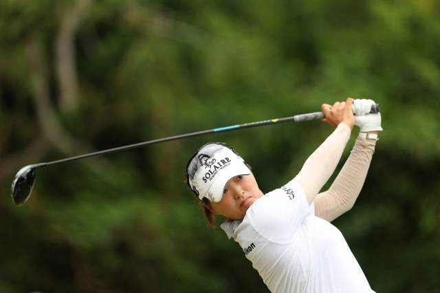 티샷을 하고 있는 고진영. 사진 제공=AFP연합뉴스