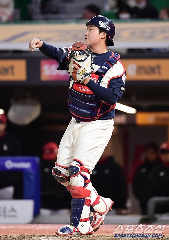 25일 인천 SSG랜더스필드에서 열린 KBO리그 SSG와 롯데의 경기. 롯데 정보근 포수. 인천=송정헌 기자songs@sportschosun.com/2025.03.25/