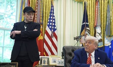 일론 머스크 테슬라 CEO와 도널드 트럼프 미국 대통령. 연합뉴스