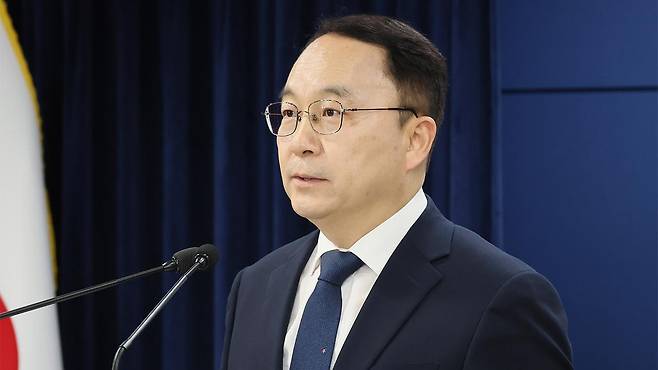 정례브리핑하는 구병삼 통일부 대변인