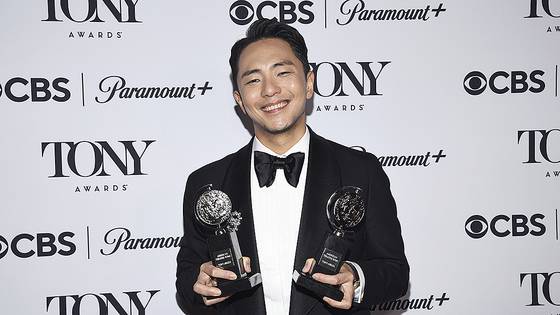 토니상 수상한 '어쩌면 해피엔딩' 박천휴 작가. AP=연합뉴스