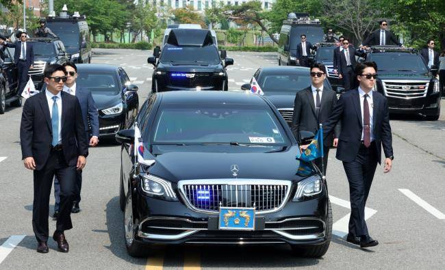 제21대 대통령 선거가 목전으로 다가온 지난 5월27일 서울 강서구 경호안전교육원에서 대통령경호처 요원들이 대통령 취임식에 대비한 차량 퍼레이드 훈련을 하고 있다. 뉴시스