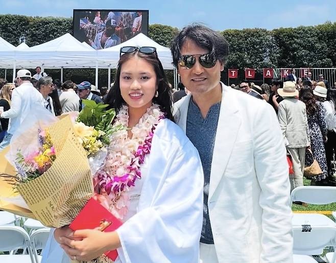 박찬호(오른쪽)과 장녀 애린 양. 박찬호 인스타그램.