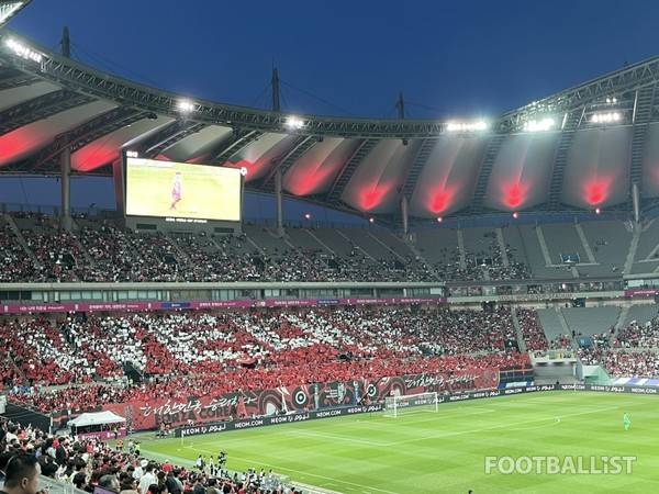 쿠웨이트전 카드섹션. 김희준 기자