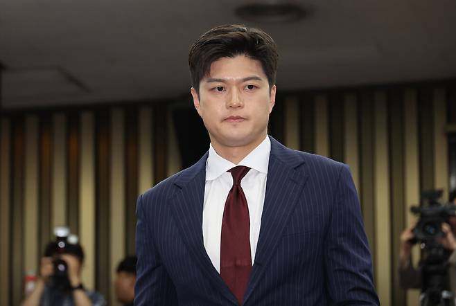 김용태 국민의힘 비상대책위원장이 6월9일 서울 여의도 국회에서 열린 의원총회에참석하고 있다. ⓒ연합뉴스