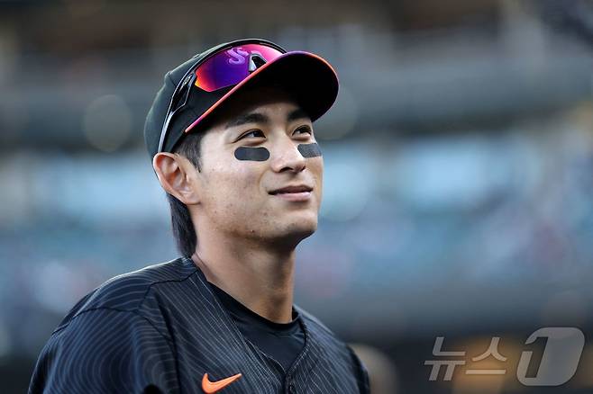 샌프란시스코 자이언츠 이정후가 11일(한국시간) 열리는 2025 메이저리그 콜로라도 로키스전에서 1번 타자 중견수로 선발 출전한다. ⓒ AFP=뉴스1