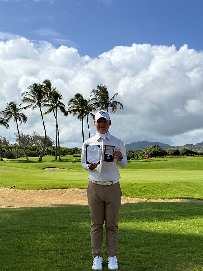 유원골프재단이 국내 골프 유망주들의 국제 대회 참가를 지원하며 글로벌 골프 인재 육성에 나섰다. 임태영 선수는 ‘US 주니어 아마추어 챔피언십’ 예선전에서 공동 1위에 올라 본선 진출권을 확보했다. 유원골프재단