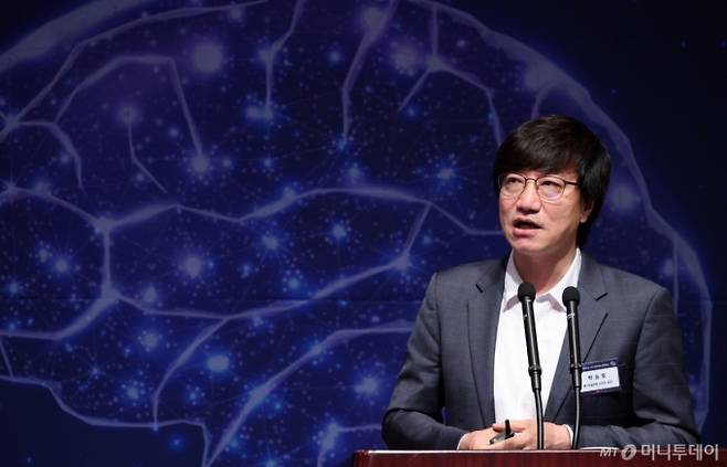 박승호 베스핀글로벌 AI코어실장이 10일 서울 중구 프레스센터에서 열린 머니투데이 주최 '제5회 K클라우드·AX 프론티어 컨퍼런스'에서 'Agentic AI Platform'에 대해 강연을 하고 있다. /사진=김창현 기자 chmt@