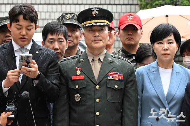 해병대 채모 상병 순직 사건과 관련해 1심에서 무죄를 선고받은 박정훈 전 해병대 수사단장(대령)이 지난 5월 16일 오전 서울 서초구 서울고등법원에서 열린 2심 준비공판에 출석하고 있다. 류영주 기자