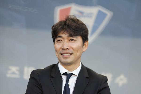 프로축구 K리그2 수원 삼성의 변성환 감독. 한국프로축구연맹 제공