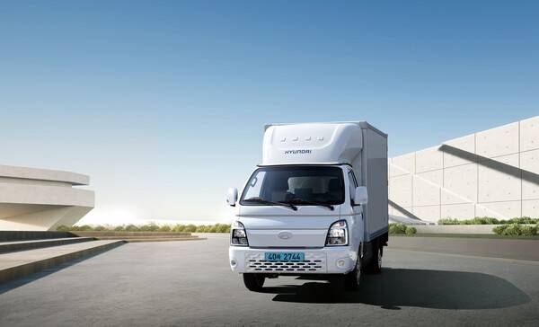 2025 포터 II 일렉트릭 하이내장탑차 사진 현대차