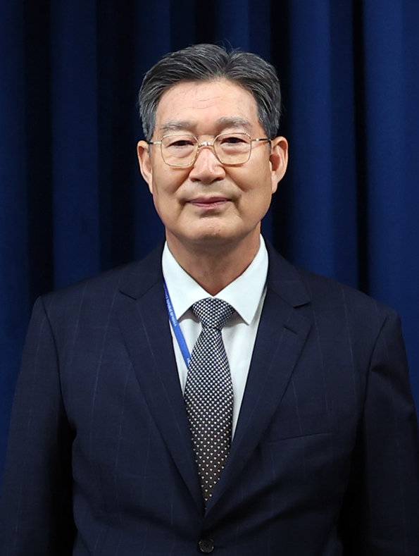 대통령실이 8일 이재명 대통령의 수석비서관 인선을 발표 했다. 사진은 이날 오광수 민정수석. 2025.06.08 뉴시스