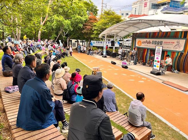광주광역시가 6월 한 달간 도심 전역에서 다양한 공연과 전시, 체험 프로그램을 선보인다.찾아가는 문화공연. 광주시 제공.