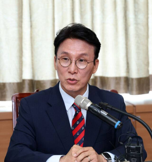 김민석 국무총리 후보자가 지난 13일 인사청문회 준비 사무실인 서울 종로구 금융감독원 연수원에서 개최한 ‘밥상물가 안정을 위한 경청 간담회’에서 발언하고 있다. 뉴시스