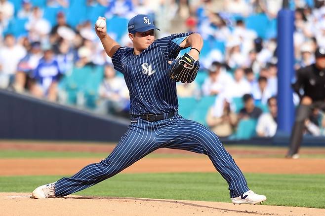 15일 오후 5시 대구 삼성라이온즈파크에서 열린 '2025 신한 SOL 뱅크 KBO리그' 삼성 라이온즈와 KT 위즈 경기 선발투수 최원태. <삼성 라이온즈 제공>