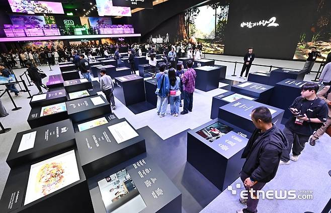 지난해 부산 지스타 2024 행사장에 마련된 넥슨 30주년 부스