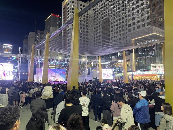 '2024 기회소득 예술인 페스티벌' 현장. <경기문화재단 제공>