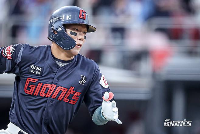 롯데 자이언츠 장두성이 그라운드 복귀를 준비한다. (롯데 자이언츠 제공)