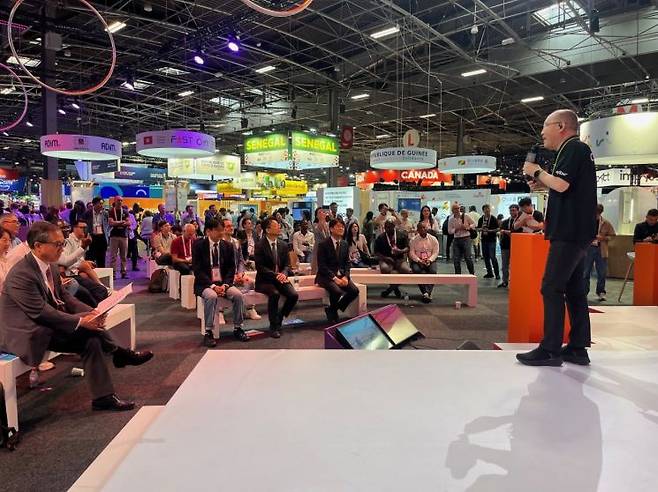 13일(현지시간) 프랑스 파리에서 열린 슈퍼 피치 코리아(Super Pitch Korea 2025) 내 중진공 KSC파리 입주기업 피칭 진행사진. 중소벤처기업진흥공단