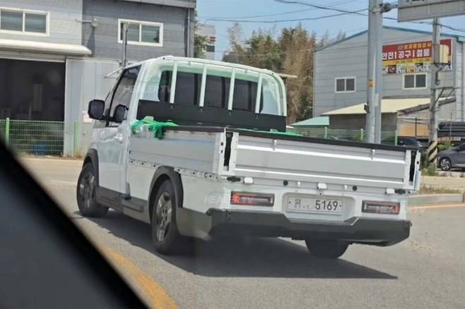 기아 'PV5 오픈베드' 테스트카 (출처 : 힐러TV)