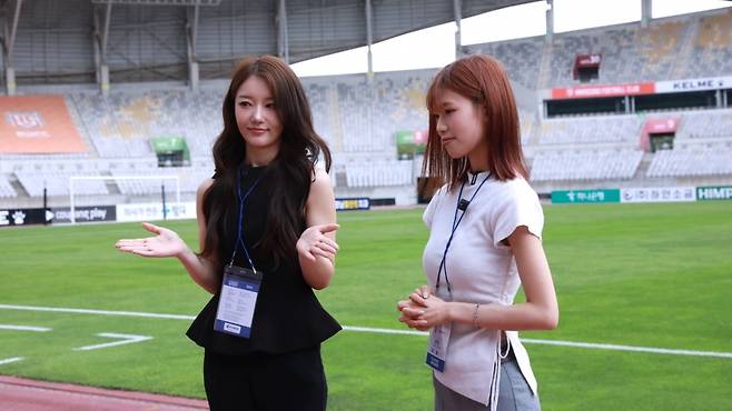 (좌)이유나, (우)이서영-(비디오슈퍼마켓 제공)