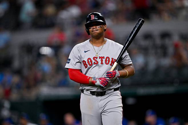샌프란시스코 자이언츠가 보스턴 레드삭스 출신 강타자 라파엘 데버스를 트레이드로 영입했다. 사진은 보스턴에서 활약한 데버스의 모습. /사진=로이터