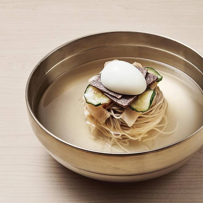 압구정 면옥의 평양 냉면