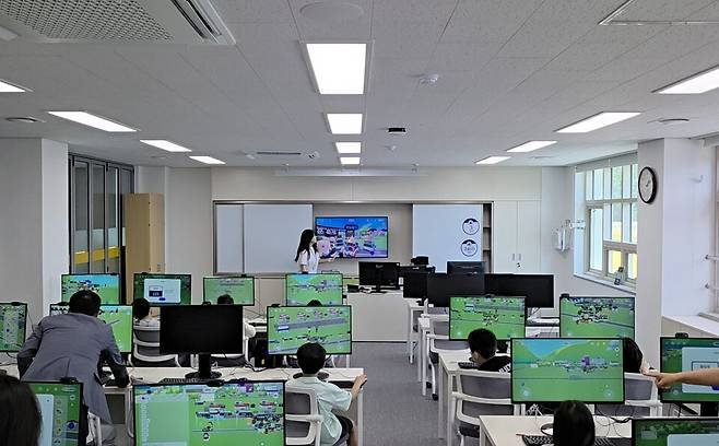 메타버스 플랫폼 'placeB'를 활용한 도로명주소 교육 현장 ⓒ영양군