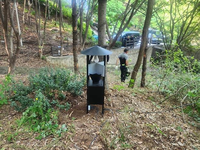 러브버그 광원 포집기. <제공=서울시>