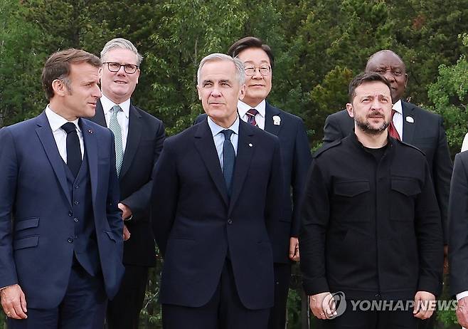 李대통령, G7 이틀 차 정상외교 박차…G7 확대세션 참석