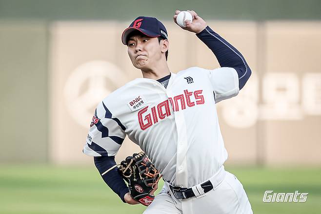 롯데 홍민기. 롯데 자이언츠 제공