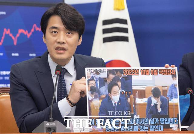 한준호 더불어민주당 최고위원은 김민석 국무총리 후보자에 대한 의혹을 제기 중인 주진우 국민의힘 의원을 향해 "손자에게 7억원을 증여해 주는 할아버지 찬스가 당연한 졸부정당으로, 타인을 향해선 비리백화점으로 헐뜯는 내로남불 정당으로 낙인이 더 진하게 찍히기 전에 자중하길 바란다"고 경고했다. /이새롬 기자