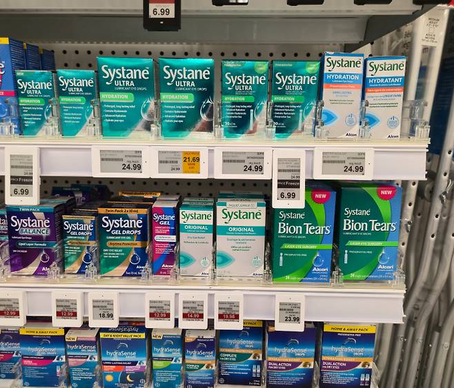 솔루엠은 캐나다를 중심으로 대형 유통사들과의 협력 범위를 빠르게 확대하며 북미 전역으로의 확장 발판을 다지고 있다. 사진은 솔루엠 제품이 공급되고 있는 드럭스토어 이미지. /사진=솔루엠 제공